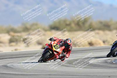 media/Dec-07-2025-CVMA (Sun) [[3e7d2de5dc]]/Race 10-Formula 40 Open/